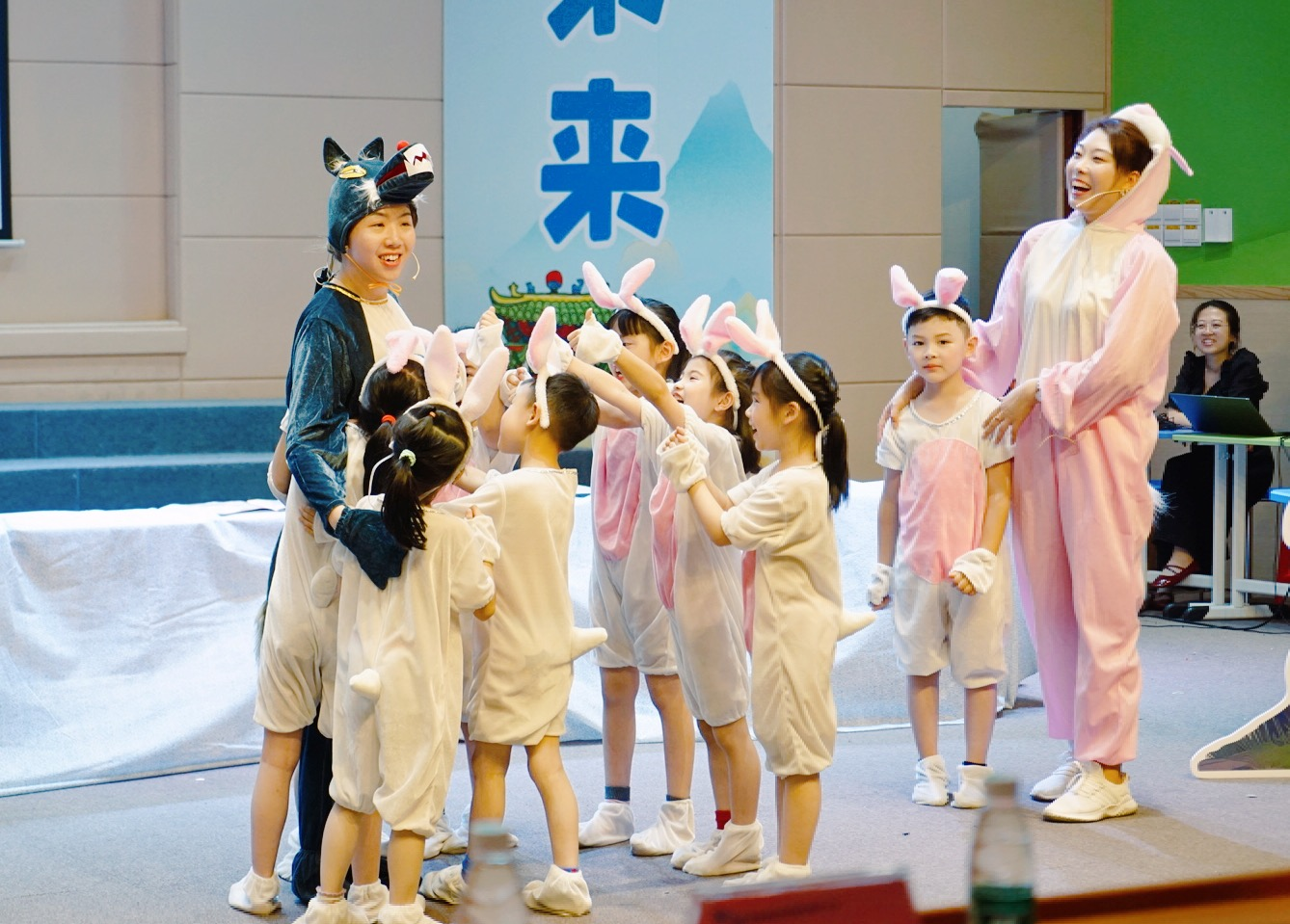 "童"沐书香!南海区灯湖三小举行第三届书香节活动