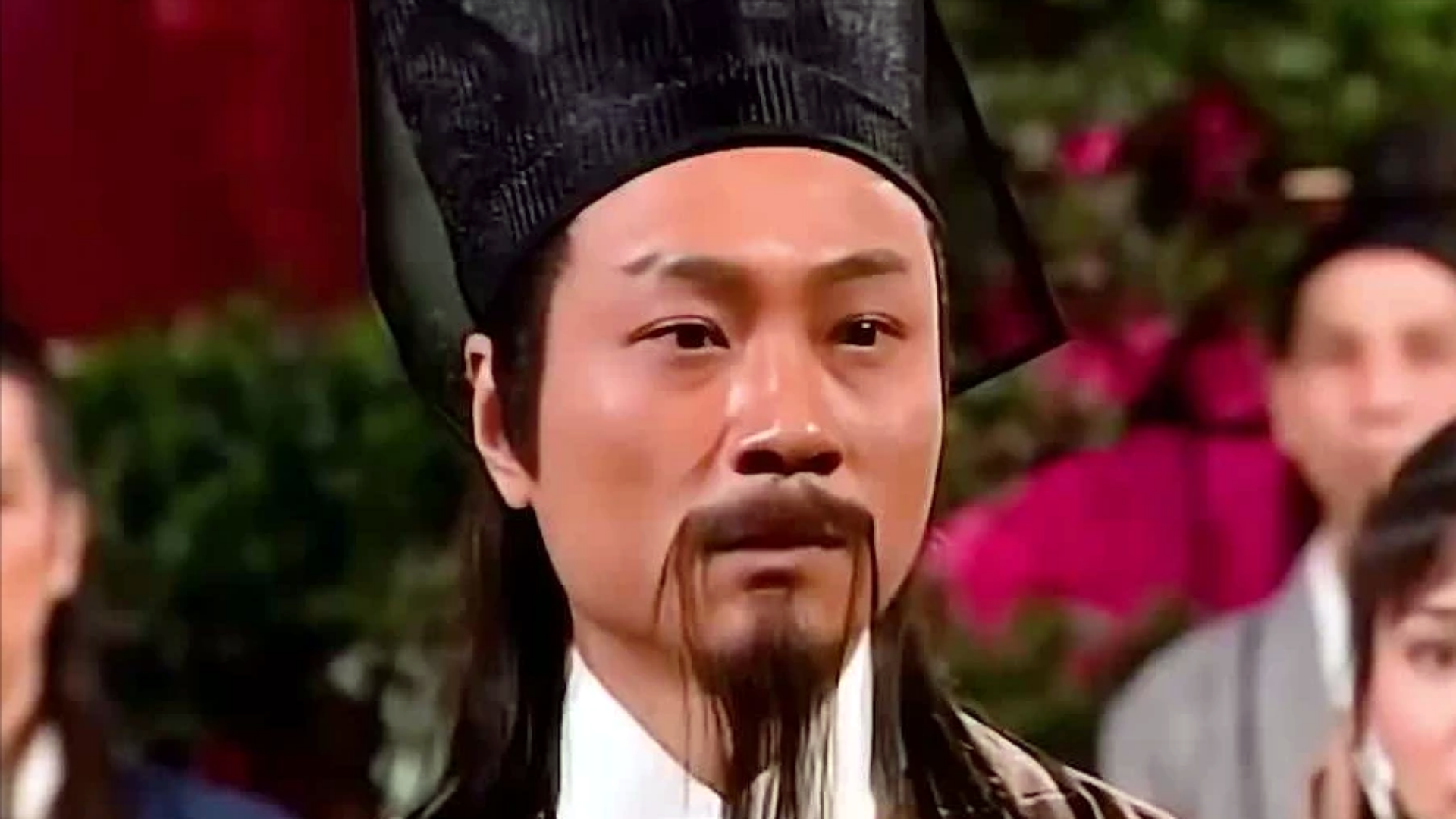 《笑傲江湖》:左冷禅的"神操作",便宜了岳不群,成全了令狐冲
