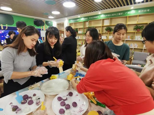 寻找最美校园·西安沣东实验小学:花好月圆庆中秋 共享佳节乐团圆