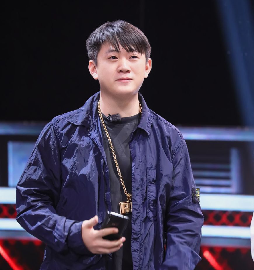 项链瓜分赛,派克特的作品只看名字就知道他们又朝冠军迈进了一步