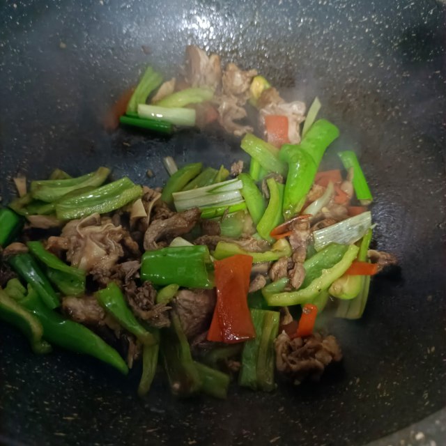 青椒炒羊头肉图片