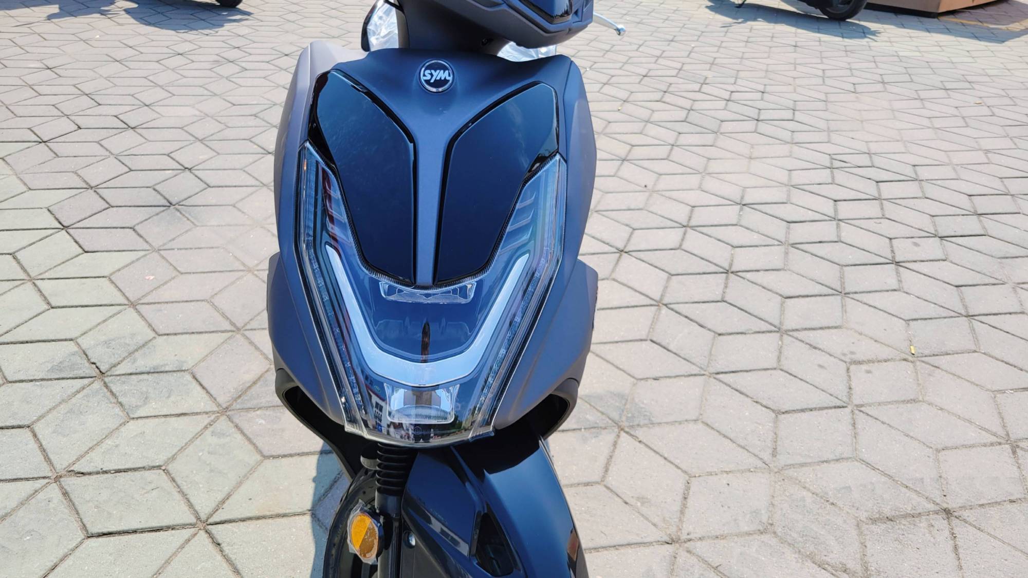 浴火重生的三阳凤凰fnx150水冷4v︿宝岛踏板八小金刚其一