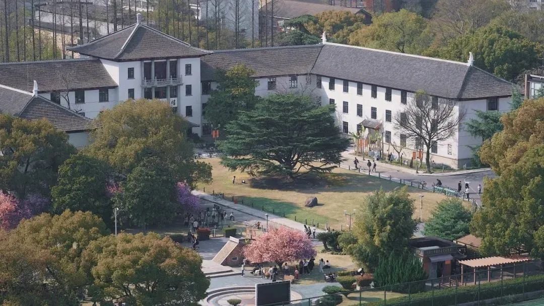 明天开始,同济大学四平路校区恢复免预约刷证进校
