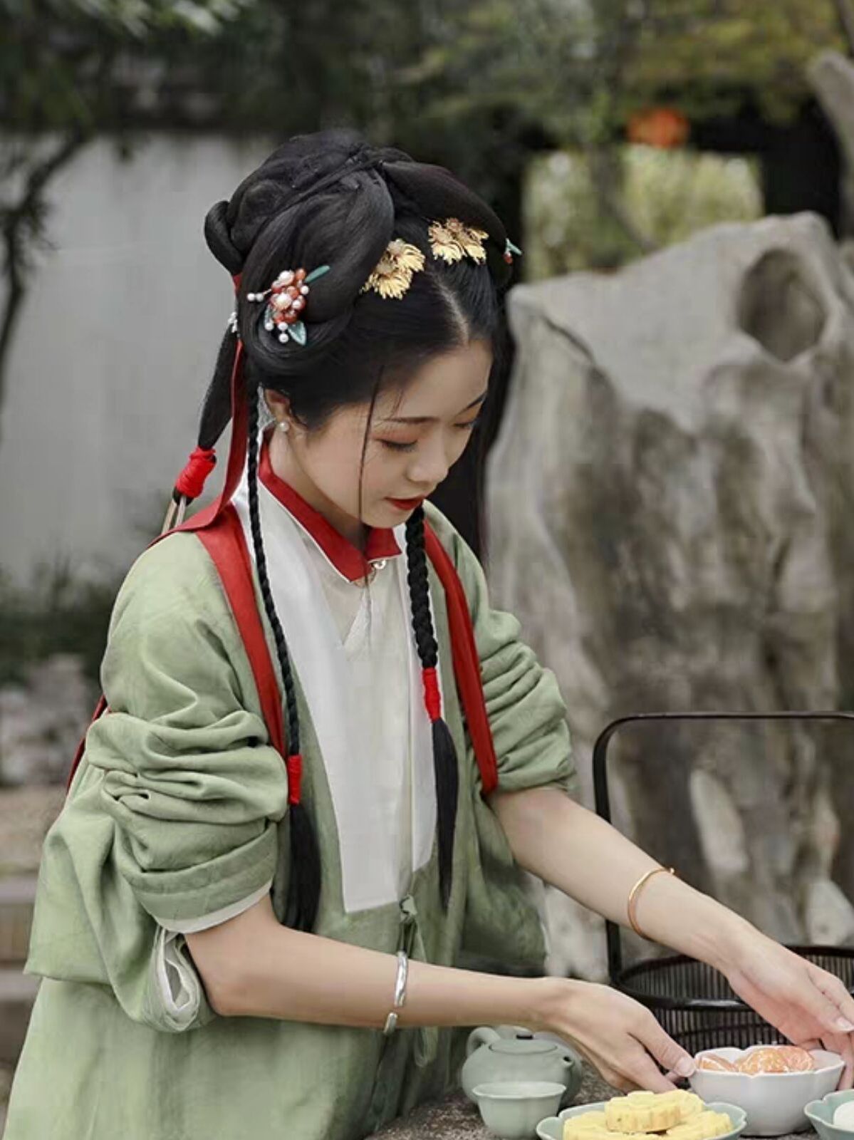"汉服 臂绳"的穿法也太美了,不仅复古优雅,还自带"仙气"