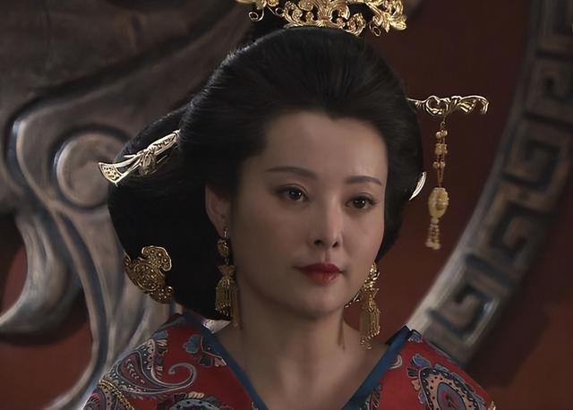 丈夫嫁出王昭君,儿子宠幸赵飞燕,王政军是怎样的传奇女子