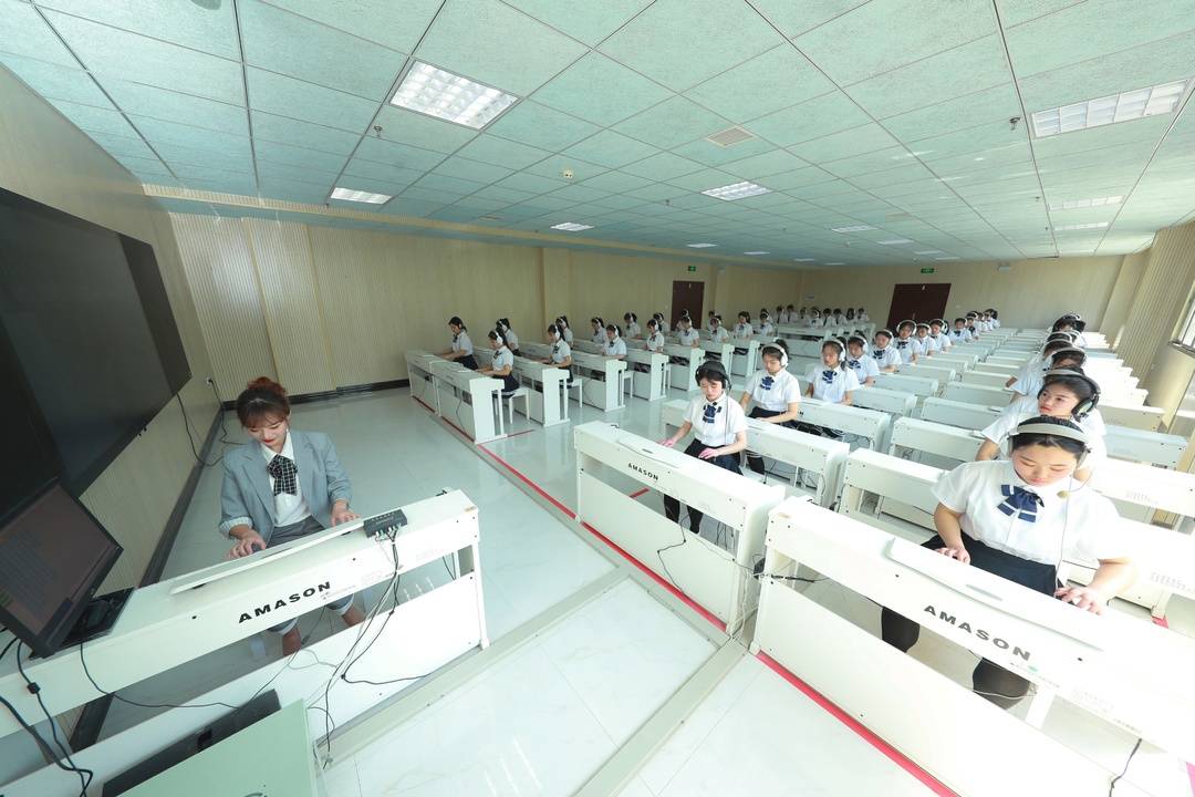 四川省阆中师范学校:七次登上央视舞台背后 多元通道搭起学生成才"