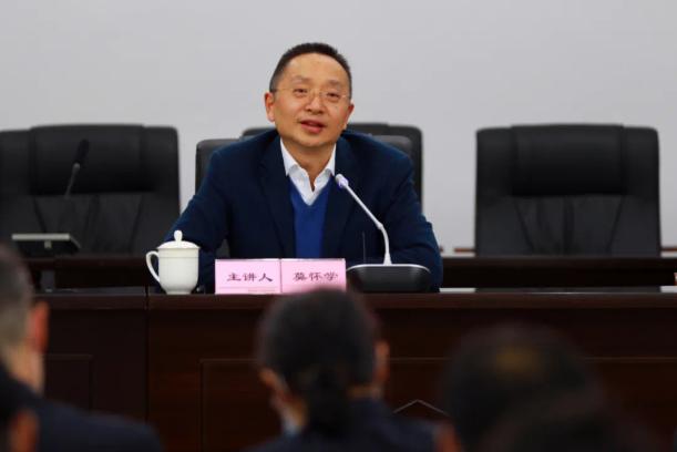 资阳市委常委,组织部部长莫怀学到市检察院讲授专题党课