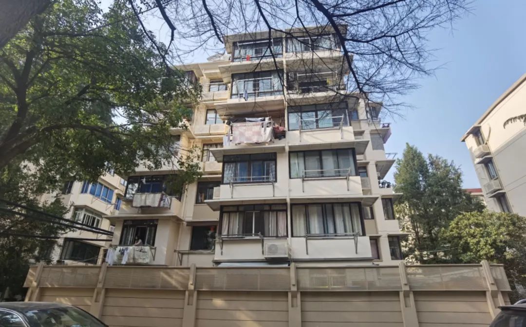 从"住有所居"到"住有宜居" —— 上海有序推进老旧小区改造观察
