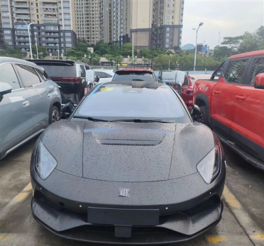 比亚迪又一款超级跑车！腾势Z“黑武士”实车曝光
