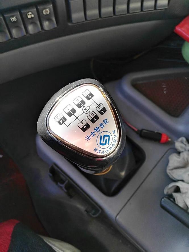 法士特变速箱的低档挂不上高档,是什么原因造成的?