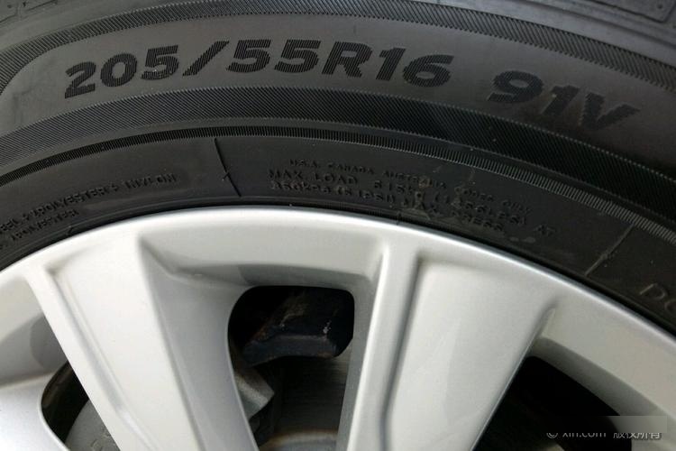 2015款大众速腾1.6自吸轮胎型号?