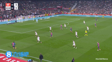 西甲-巴萨3-1紧追皇马 莱万替补建功_莱万垫射破门巴尔加斯扳平比分_西甲第23轮巴萨客客场挑战塞维利亚