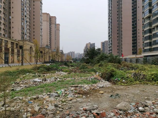 新都区大丰街道甫家一路建设工程,待建成通车时可连接北星大道