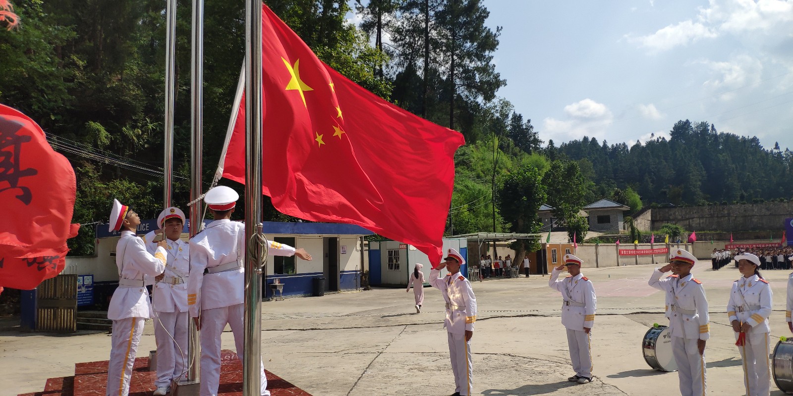 清镇三联学校举行2023年秋季学期军训汇报表演暨总结表彰大会