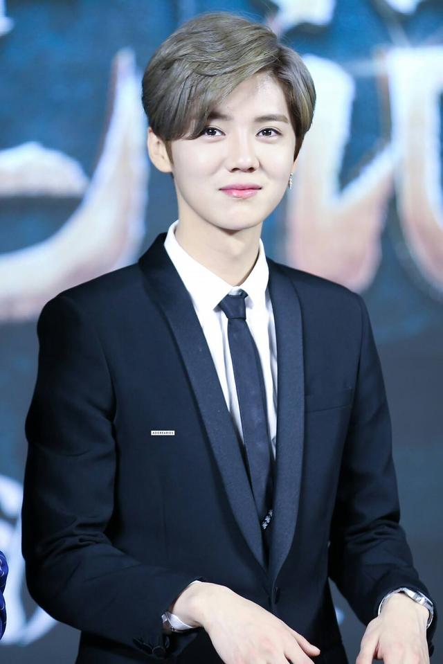 蔡徐坤和鹿晗,你觉得谁是好男人?