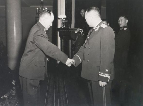 开国中将韩振纪为何拒绝佩戴"一级八一勋章"?