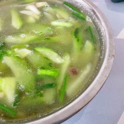广东靓汤——生滚丝瓜杏鲍菇肉丸汤