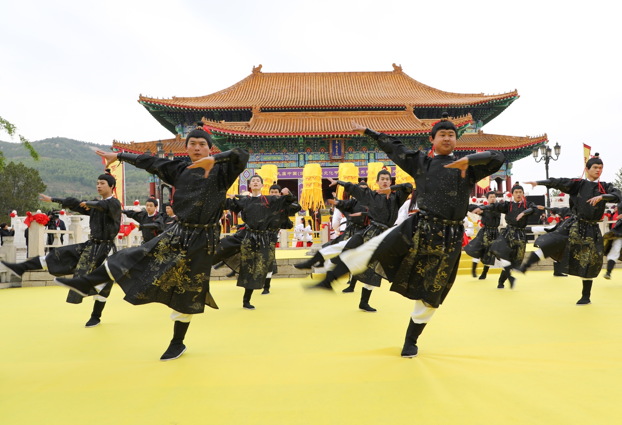 国家级非遗祀山大典在潍坊沂山举行