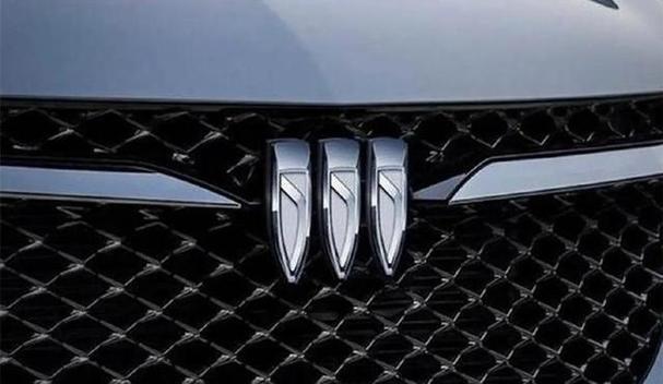 三条竖杠的车标是什么车?