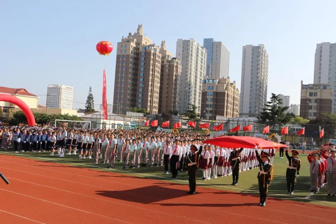 青岛市崂山区浮山小学图片