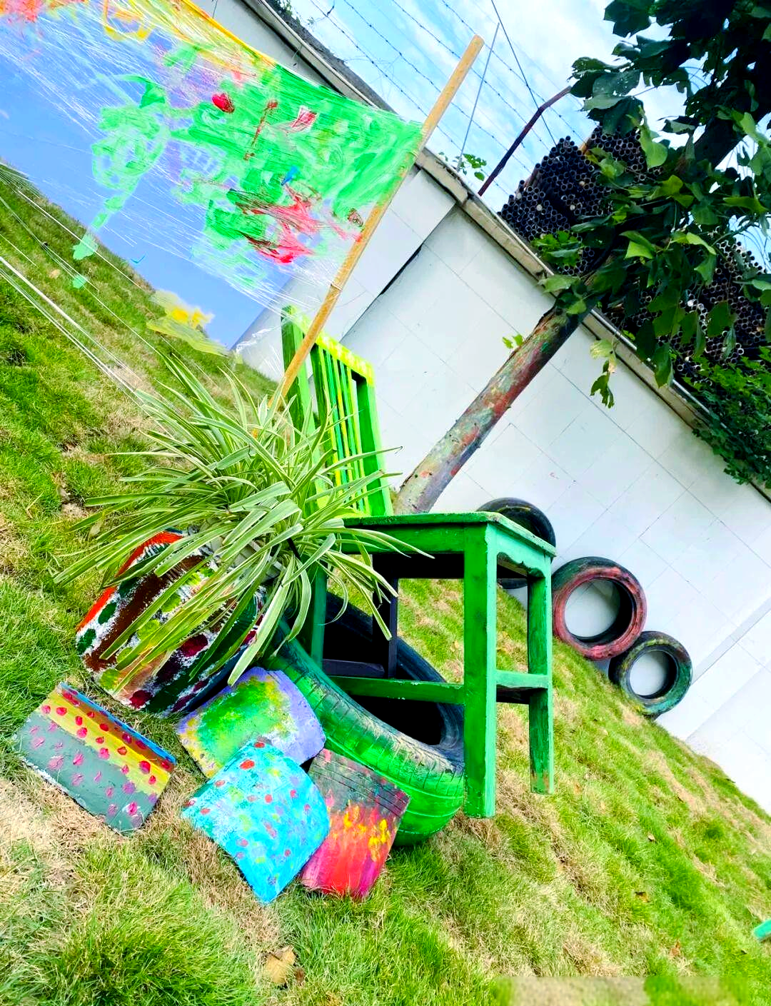 孩子们的户外乐园:自由搭建与创意体验