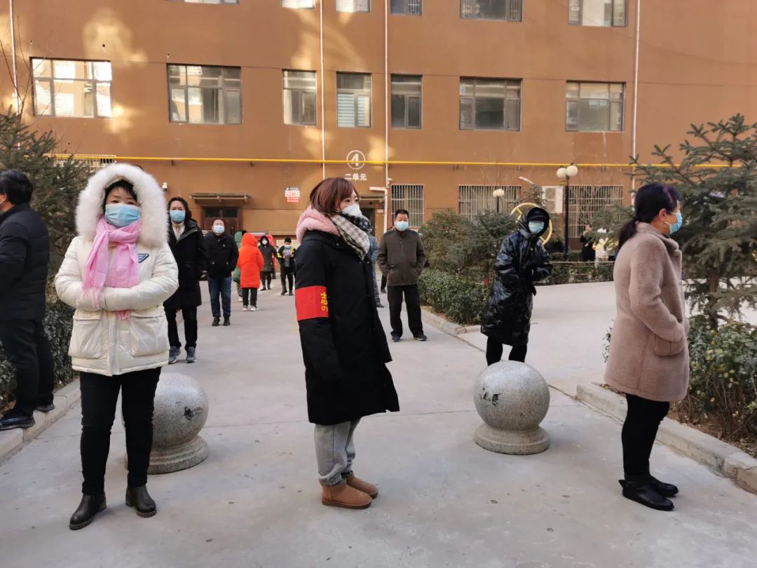 巾帼抗疫延安洛杉矶保育院志愿者在行动