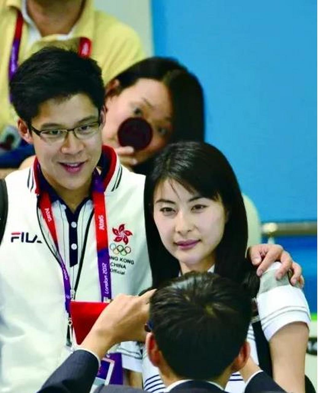 郭晶晶结婚时,父母退回了价值3亿的四合院,还有1000多万的彩礼,结婚