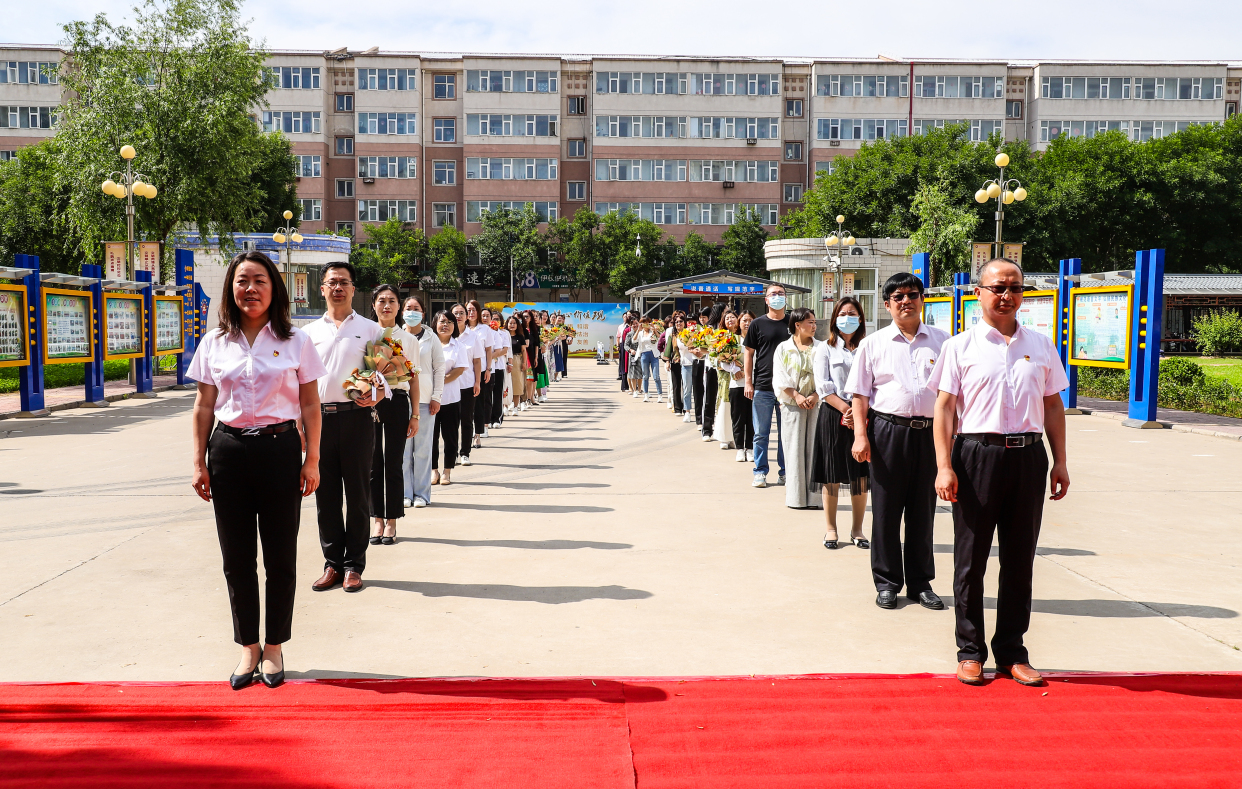 涿鹿县初级中学举行2022届毕业典礼