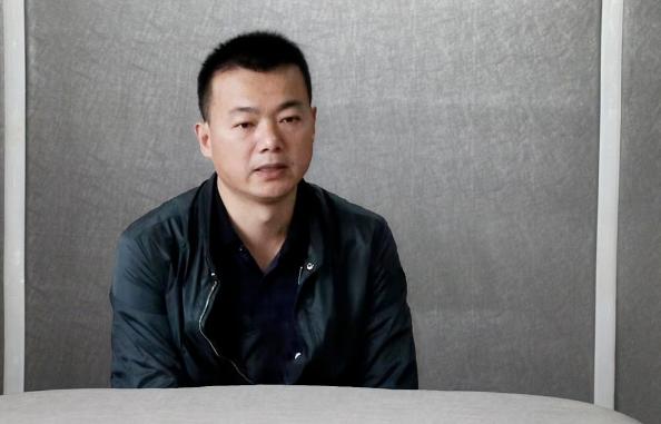 自贡荣县原副县长郝功德因受贿被判4年:得知利益关联人被查,曾烧香