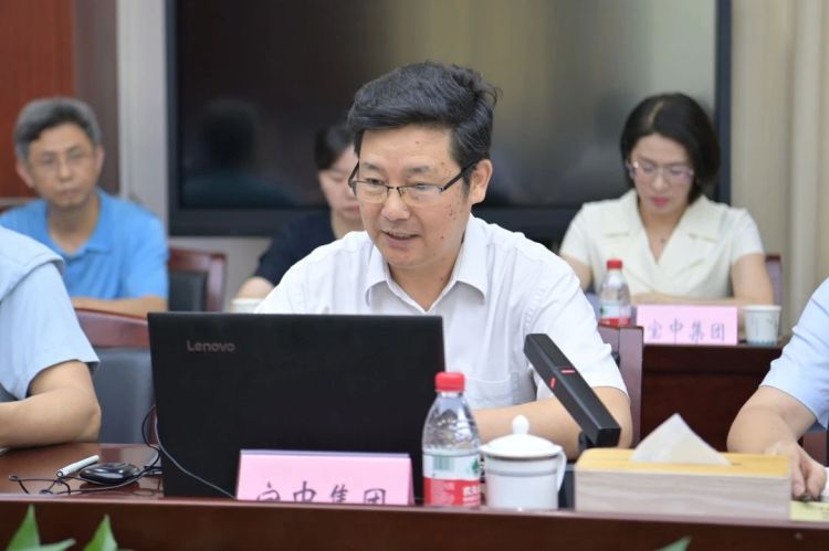 宝安区委常委,宣传部部长周学良率队调研宝安中学(集团)