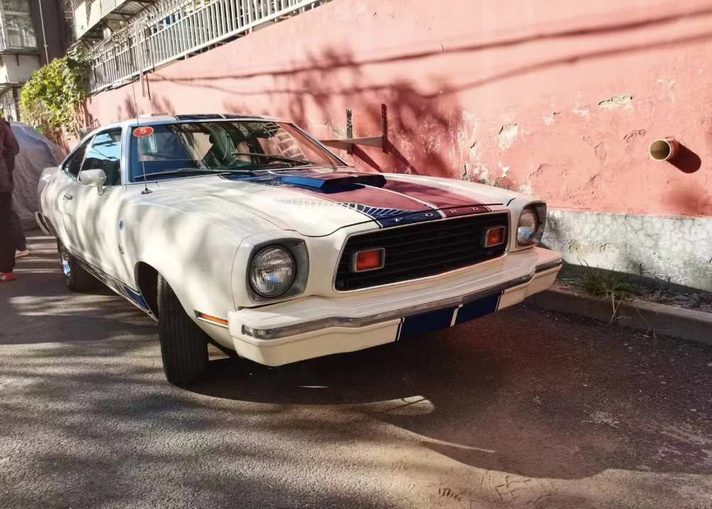 第二代福特野马跑车