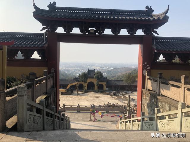萧山白龙禅寺:航坞山巅上的千年"布达拉宫"听梵音