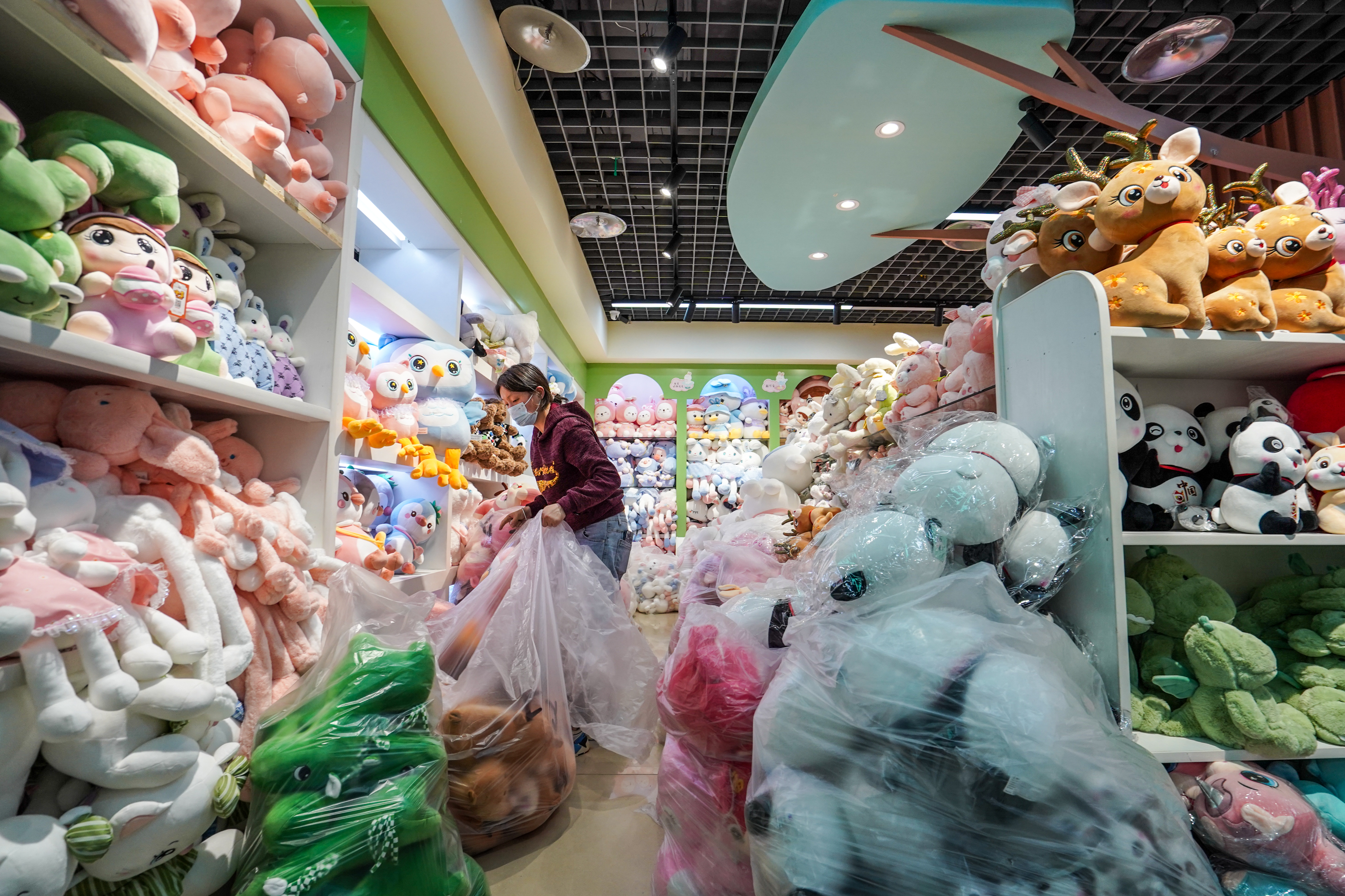 江苏扬州:来这里看"毛绒玩具总动员"