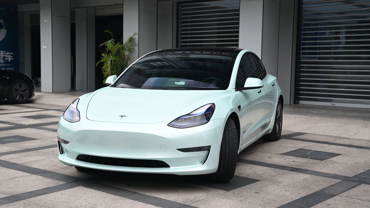 unic|特斯拉model 3改色月光玉