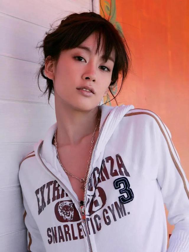 水川麻美——写真照