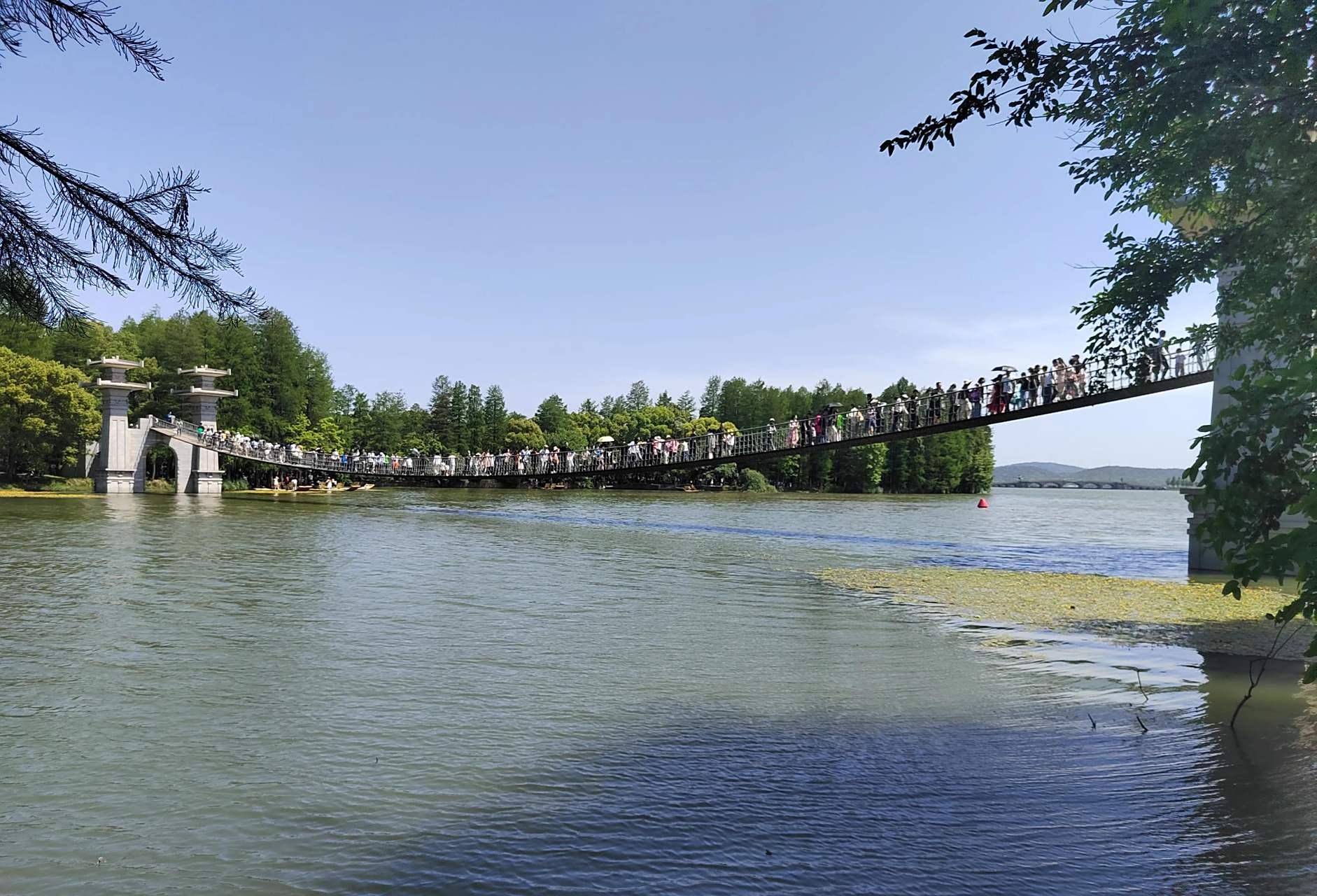 武汉东湖落雁风景区,门票区区13元,空气清新,风景秀美,九曲桥更是网红