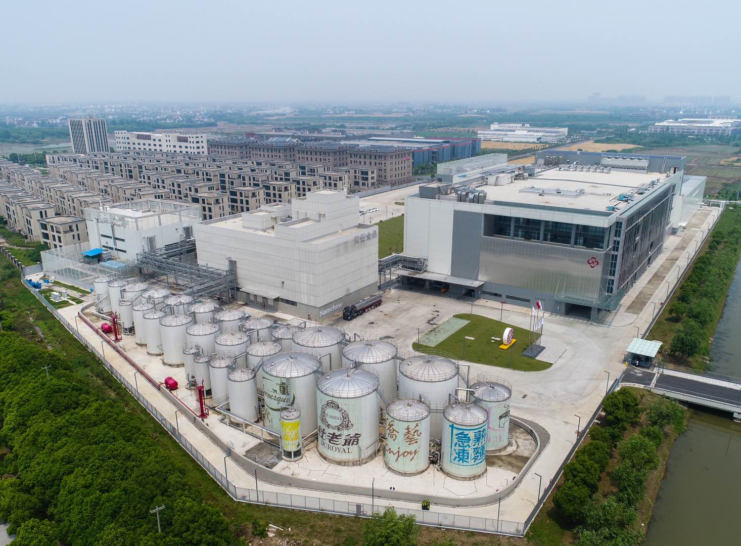 制造业从"基础性"向"战略性"跃变,上海金山工业区更名为上海湾区高新