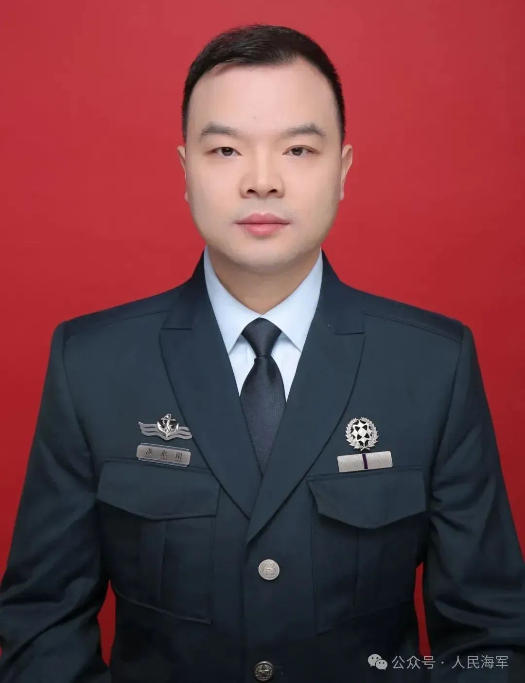 高铁乘客突发疾病,海军军医紧急施援手