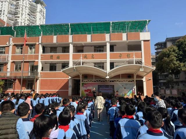 厦门嘉滨小学招生划片区域和小升初学生去向数据