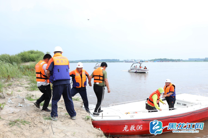 黑龙江省交通运输厅开展公路水路防汛抢险应急救援演练