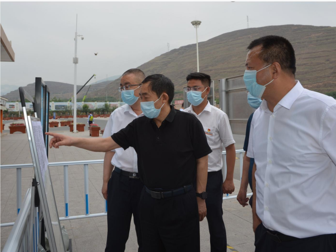 甘肃公交建集团党委书记,董事长田广慈督查指导环兰周边高速公路服务