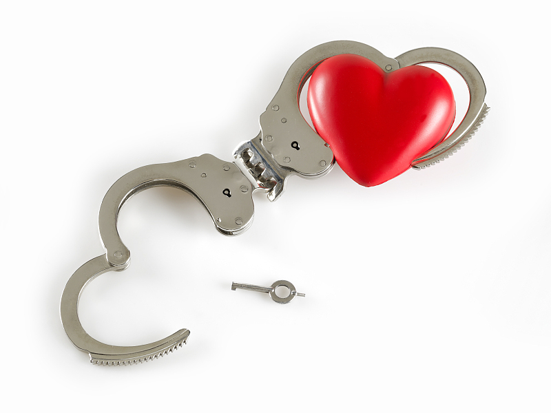 被"朋友"拉进毒坑,心理咨询助他打开心结