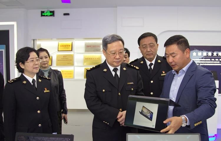 陶治国到河南省卢氏县督导定点扶贫工作并到郑州,合肥海关调研(图)