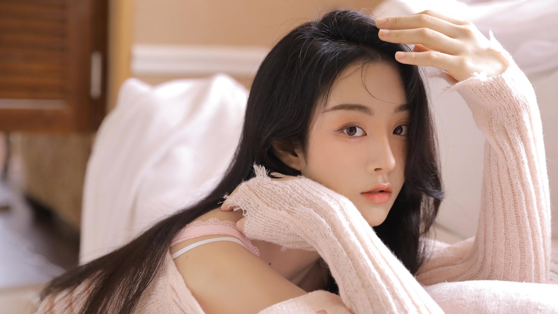 《尤物》:浪荡不羁混不吝vs风姿绰约女公关,9.9分冲榜