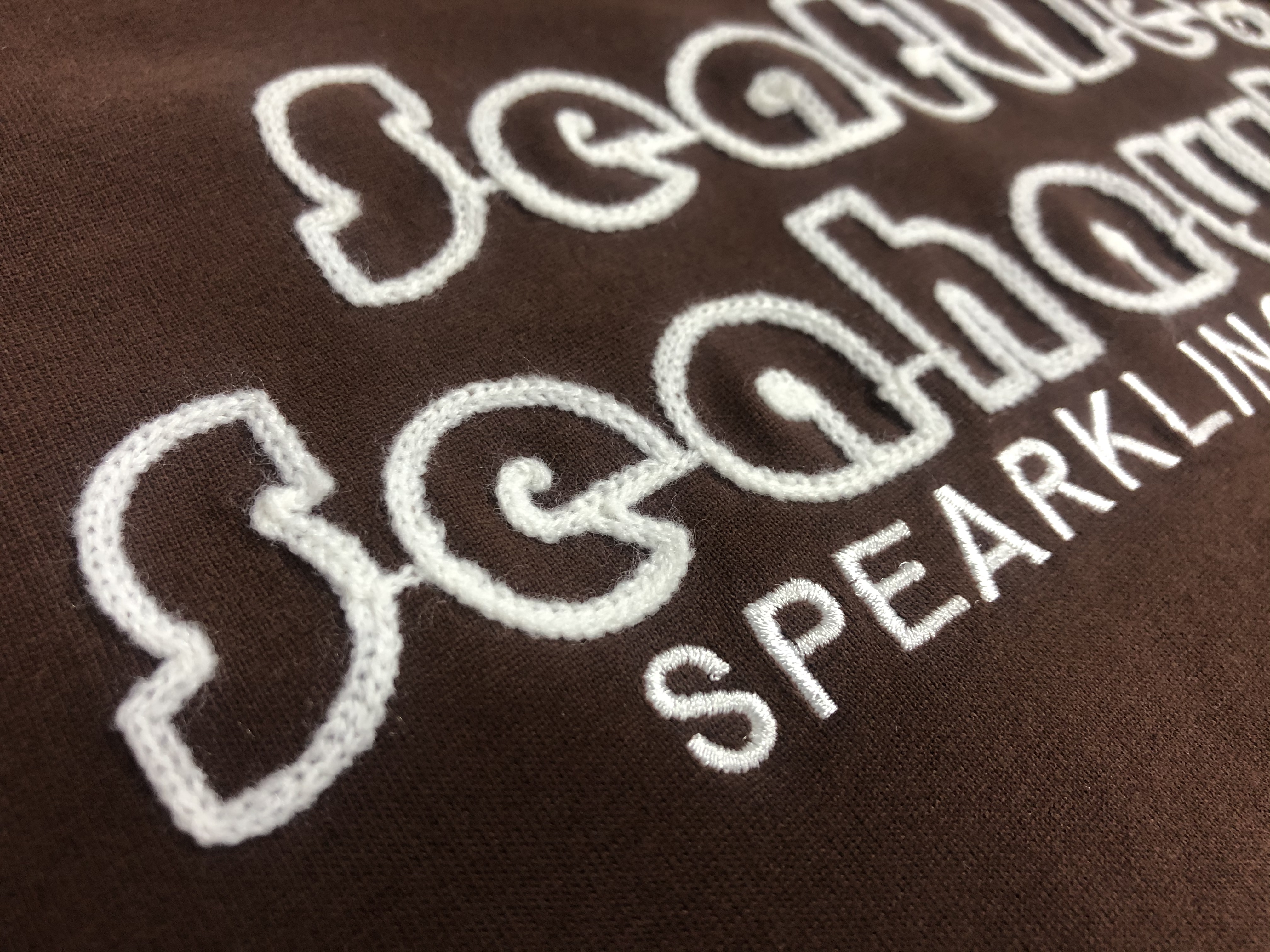 潮牌男装加工厂重磅t恤定制锁链绣字体图案