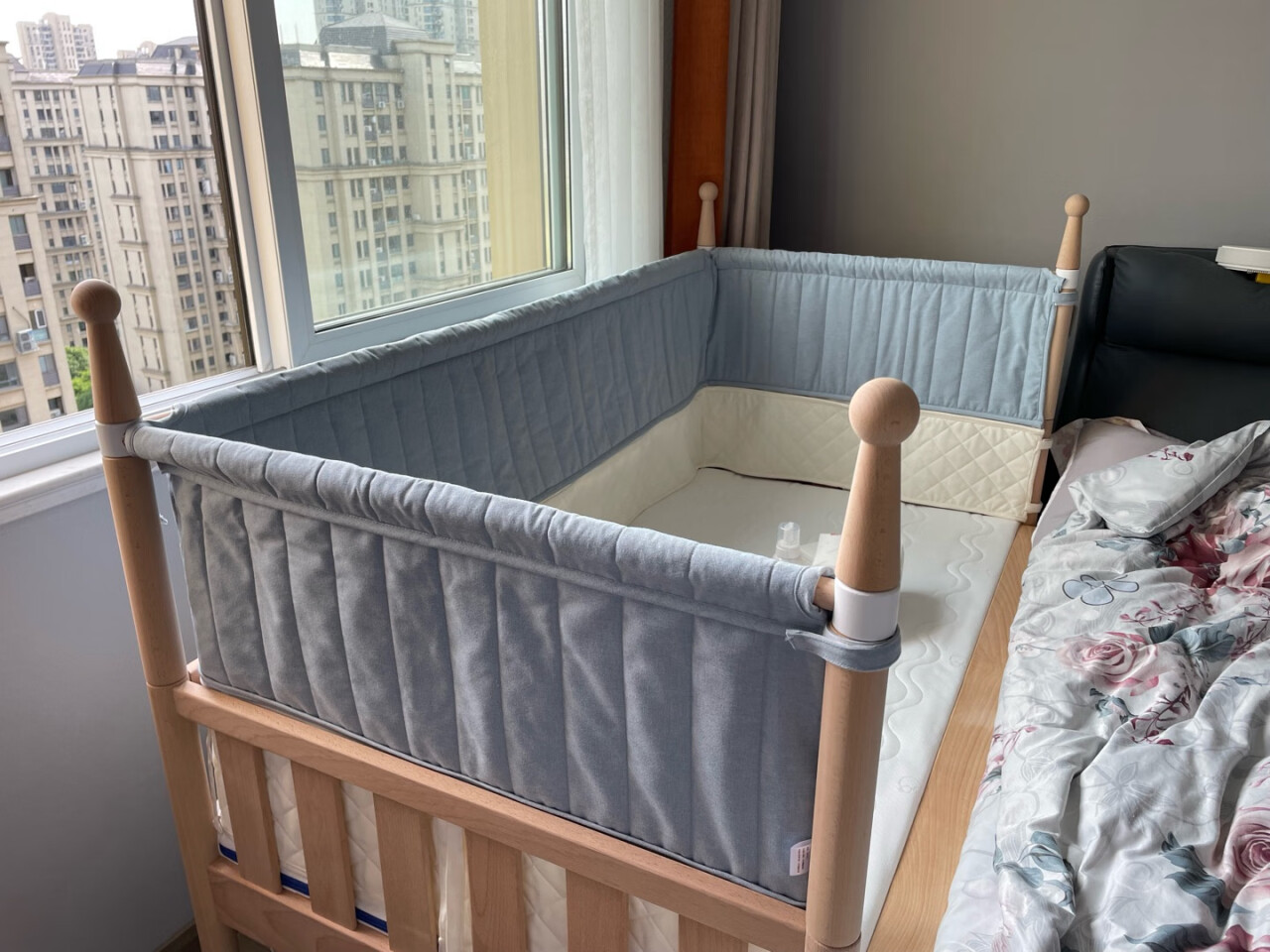 巴布豆婴儿床,让宝宝和妈妈都睡得更安稳