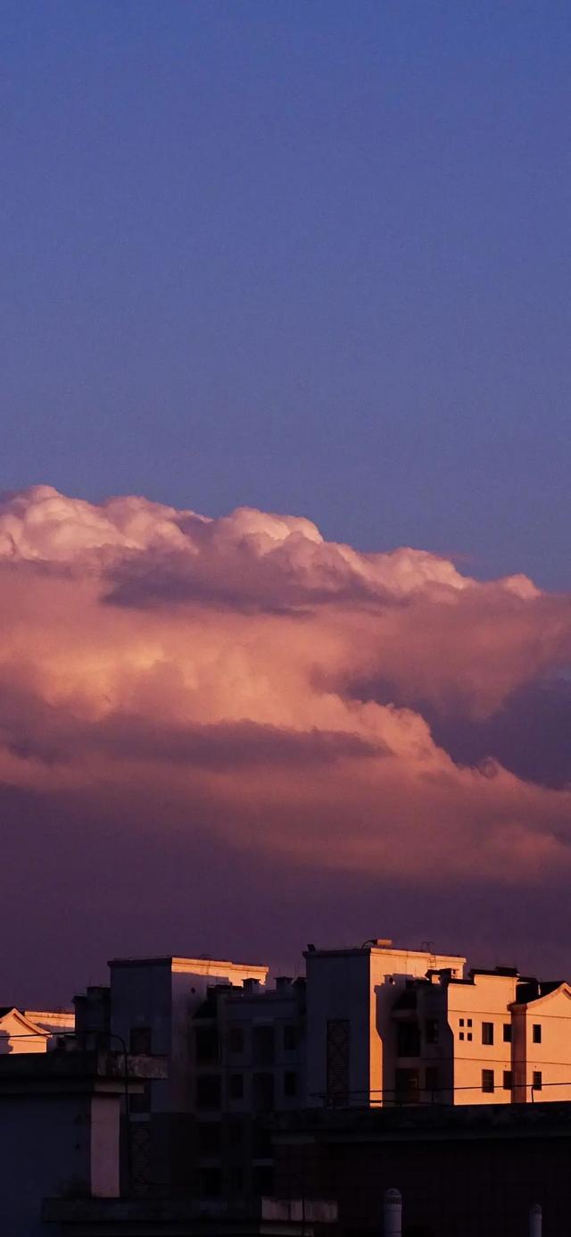 雲朵壁紙,適合微信狀態背景