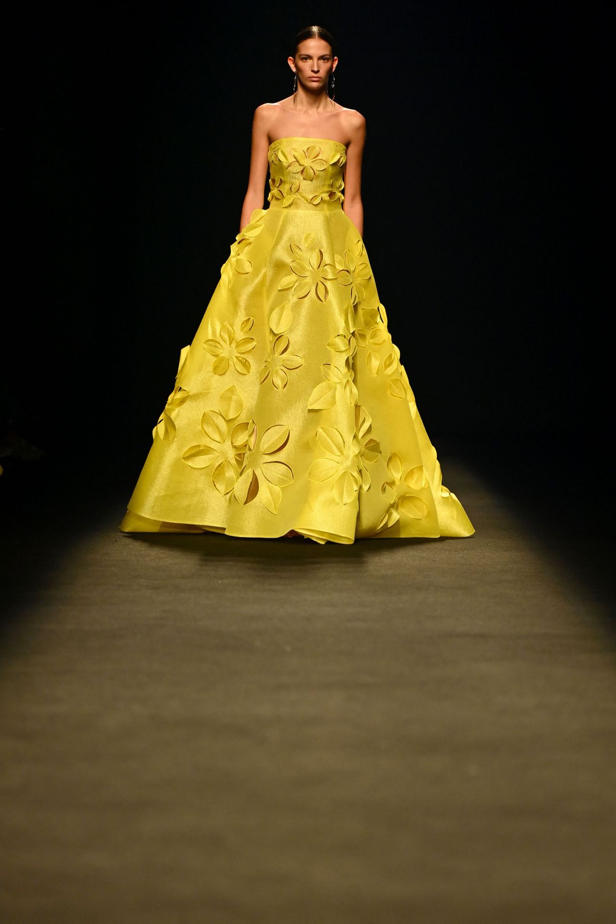 (15)马德里时装周——伊莎贝尔·桑奇品牌时装秀