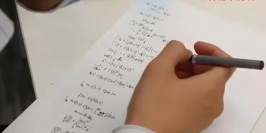 "韦神"发声:别信热搜