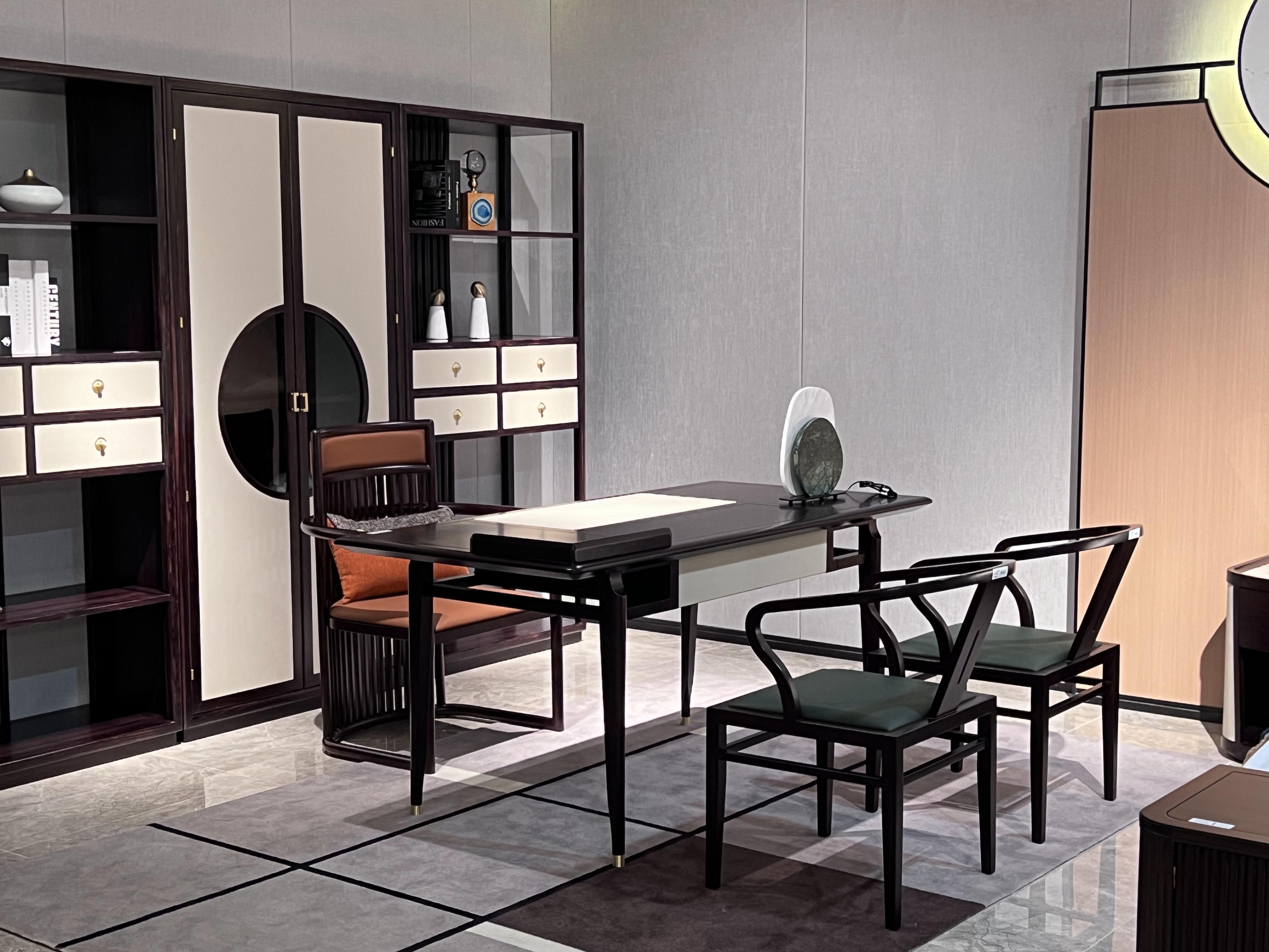 何选择适合新中式轻奢风格的家具和软装?